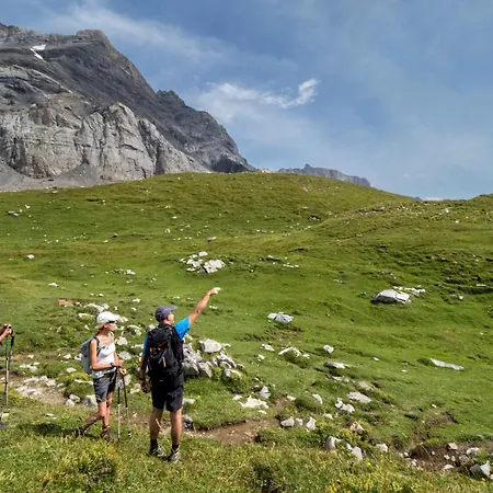 Le Genin - Spacieux Dans Le Centre De *