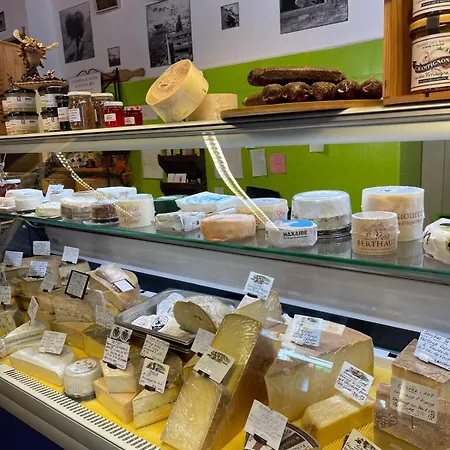 Lägenhet Le Genin - Spacieux Dans Le Centre De *